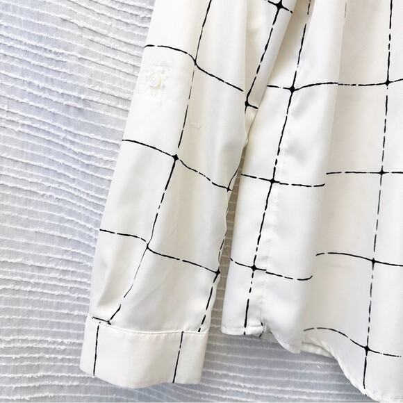 The Limited Button Down Blouse sz S - Picture 6 of 7